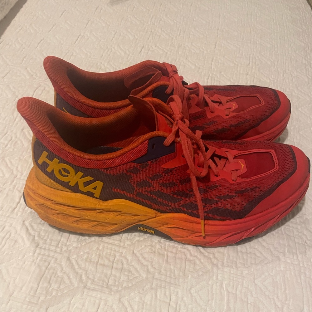HOKA Speedgoat 5 size 11.5D